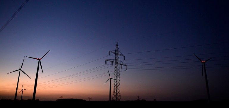 States, public need bigger role in transmission development, FERC's Glick says