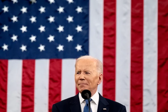 Amid War, Biden Reluctant to Unleash Clean Energy Rhetoric